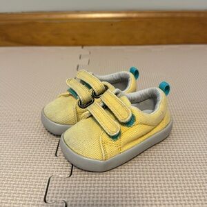 Ten Little Yellow Canvas Everyday Original Sz 5 Toddler Sneakers